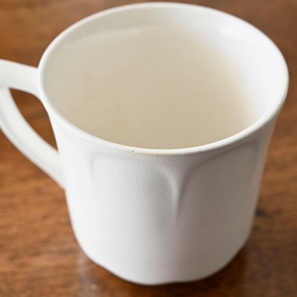 1970s J & G Meakin Heirloom White Ironstone Flat Tea Cups, Replacement | England - Picture 5 of 10